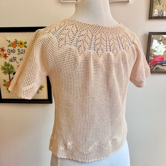 Vintage 50s/60s Cream Crochet Pineapple Lace Cottagecore Blouse - Picture 3 of 5